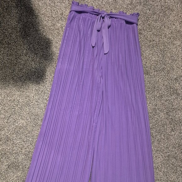 Purple pleated pants - Picture 1 of 1
